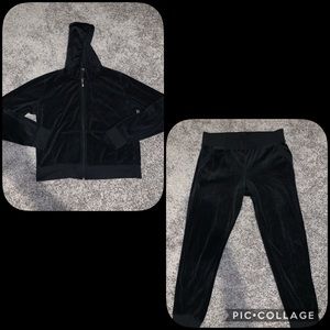 Black velour jogging set